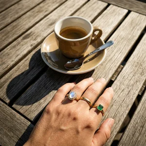 Sun-kissed rings and cafe moment