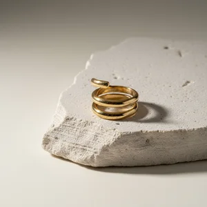 Minimalist gold ring