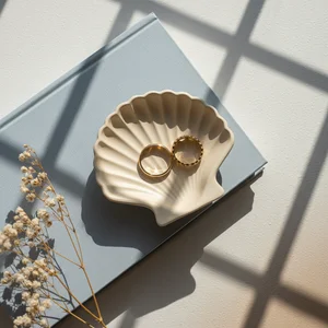 Rings on Shell Dish