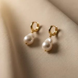 Elegant pearl earrings