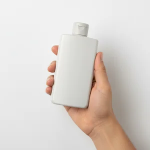 Minimalist product in hand