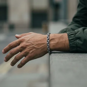 Urban men's silver bracelet