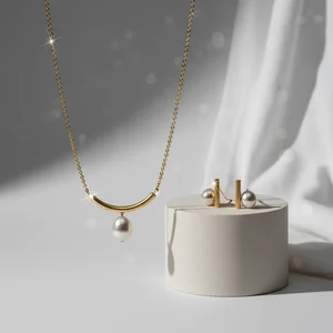 Helas Pearl Jewelry Display