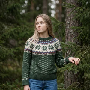 Cozy Nordic knit sweater in nature
