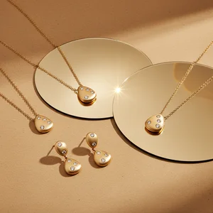 Exquisite gold jewelry collection