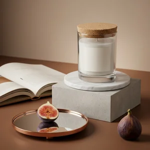 Artisanal candle with figs and marble