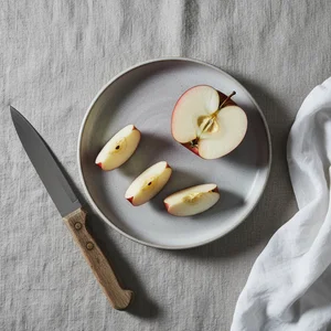 Fresh sliced apples, minimalist