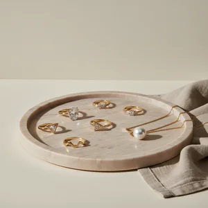 Elegant gold jewelry set