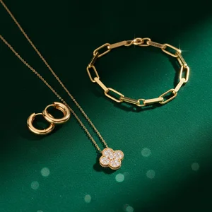 Luxurious Gold Jewelry Collection