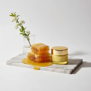 Rich honey skincare serum