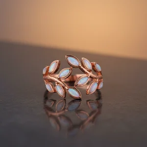 Elegant golden leaf accessory