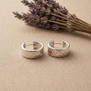 Silver earrings with lavender