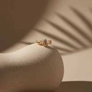 Elegant Gold Hair Clip