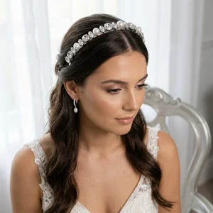 Elegant bridal pearl accessories