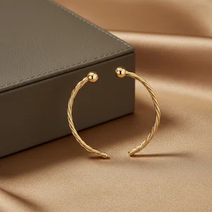 Elegant Gold Bracelet