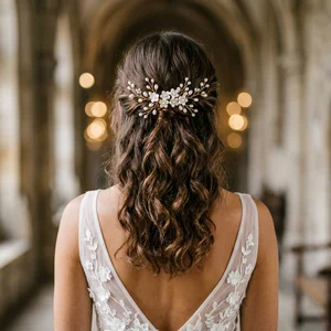 Elegant floral pearl hair accessory