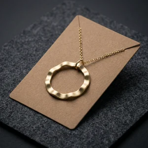 Elegant wavy pendant display