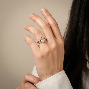 Elegant Diamond Ring
