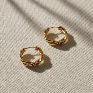 Minimalist gold hoop earrings