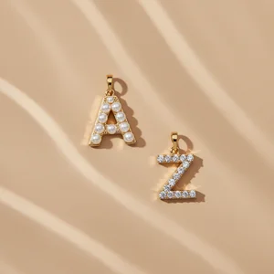 Golden ripples of adornment