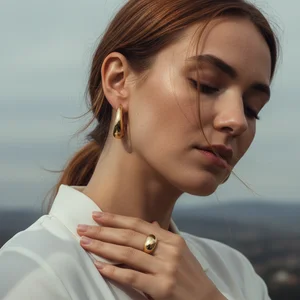 Elegant Gold Hoop Accessories