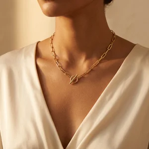 Elegant gold chain toggle necklace