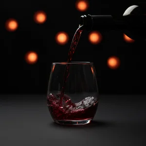 Dynamic Red Wine Splash