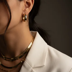 Chic Gold Hoop Earring