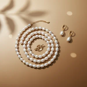 Classic pearl jewelry set