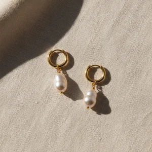 Chic pearl hoop earrings