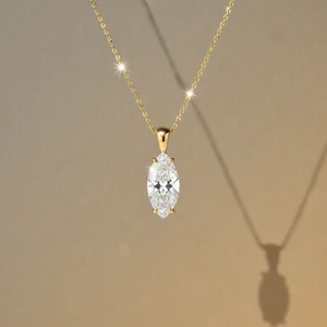 Exquisite VRAI pendant necklace