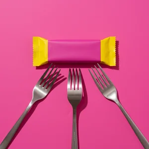 Playful snack bar presentation