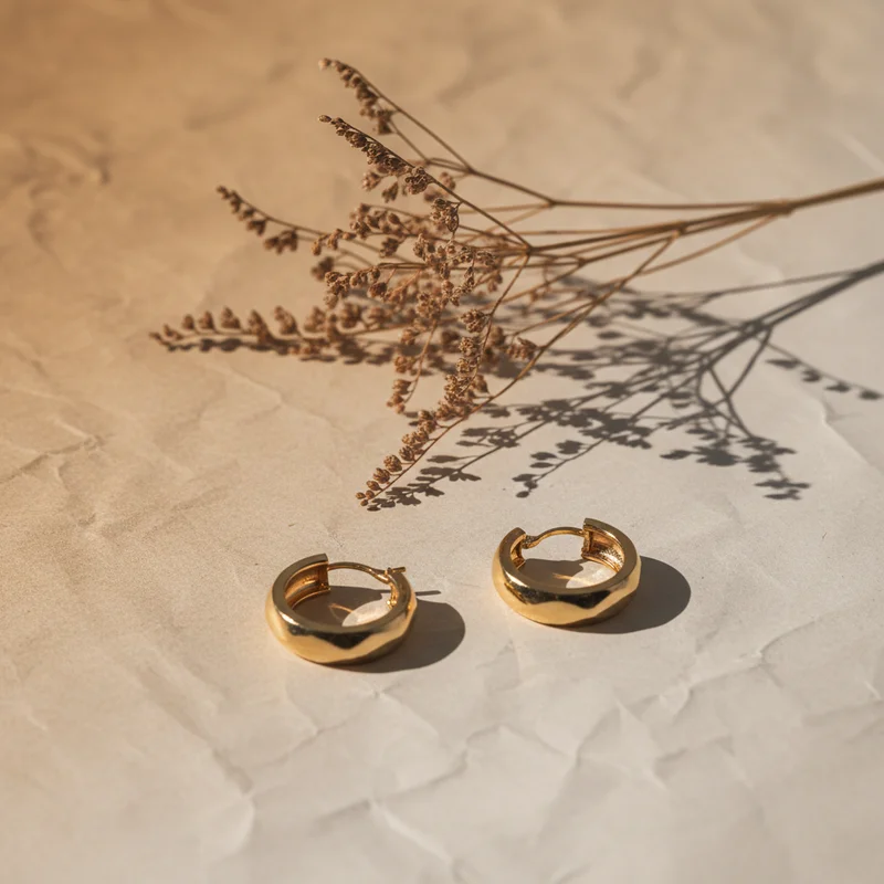 Minimalist gold hoop earrings