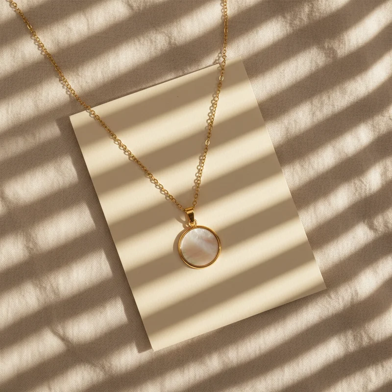 Dainty pearl necklace