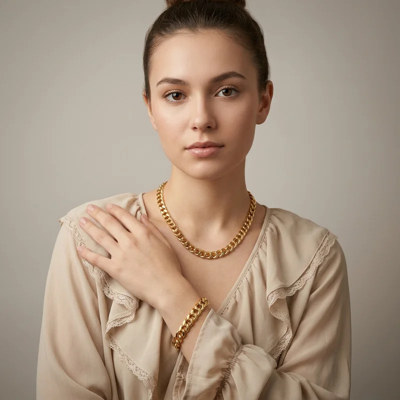 Elegant model with gold chains