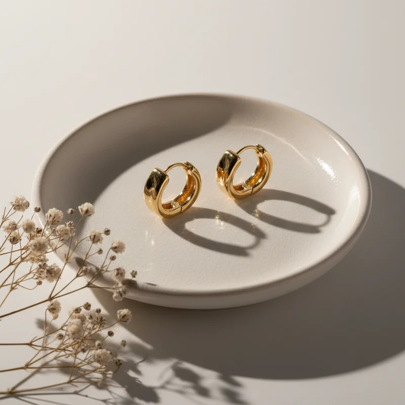 Chic gold square earrings