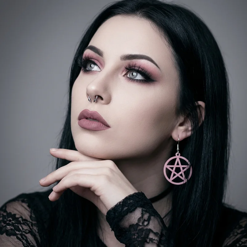 Gothic glam makeup and accessory