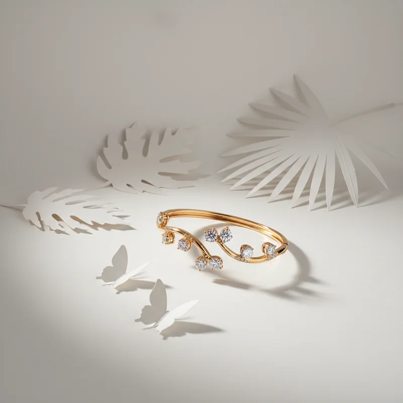 Elegant golden bracelet