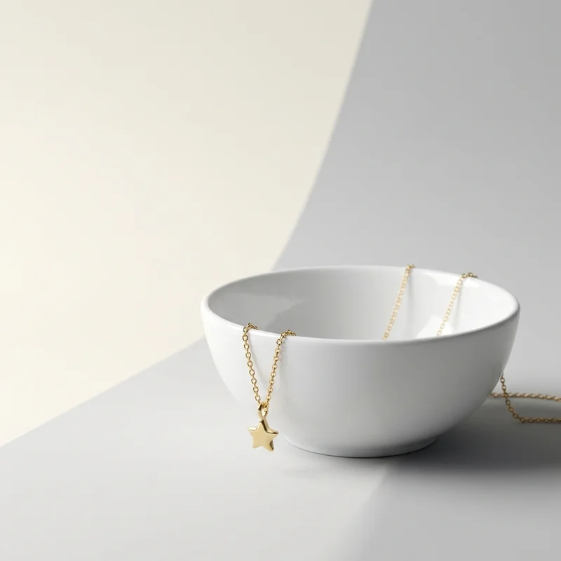 Elegant heart necklace