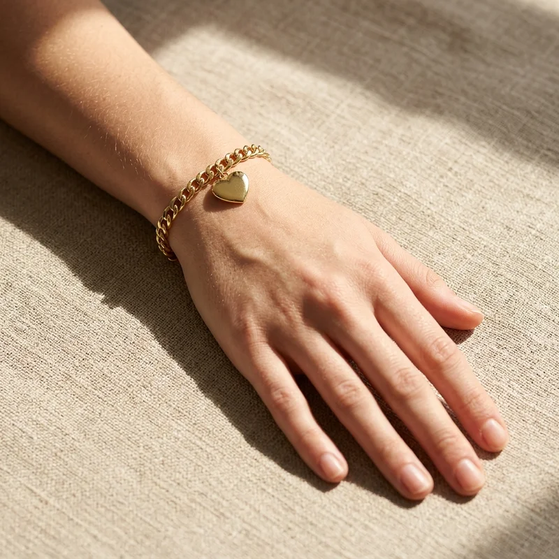 Delicate Gold Chain Bracelet