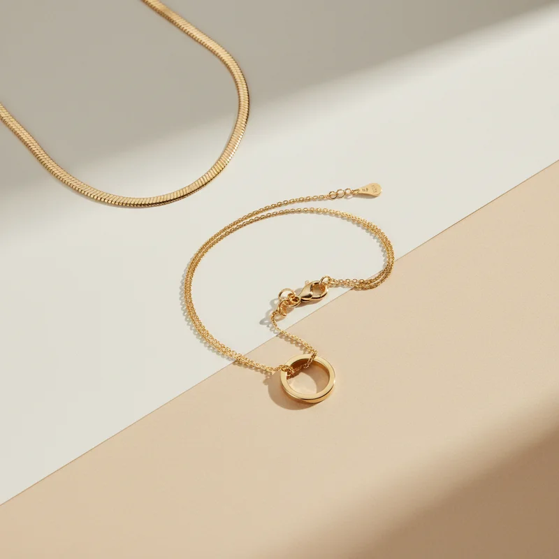 Elegant gold jewelry set